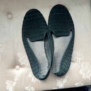 Size 6.5 Aerosoles cut out flats